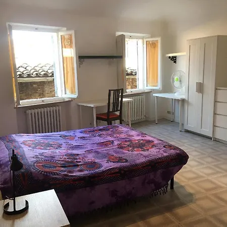 Lägenhet Monolocali In Centro Storico *