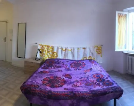 Lägenhet Monolocali In Centro Storico Urbino